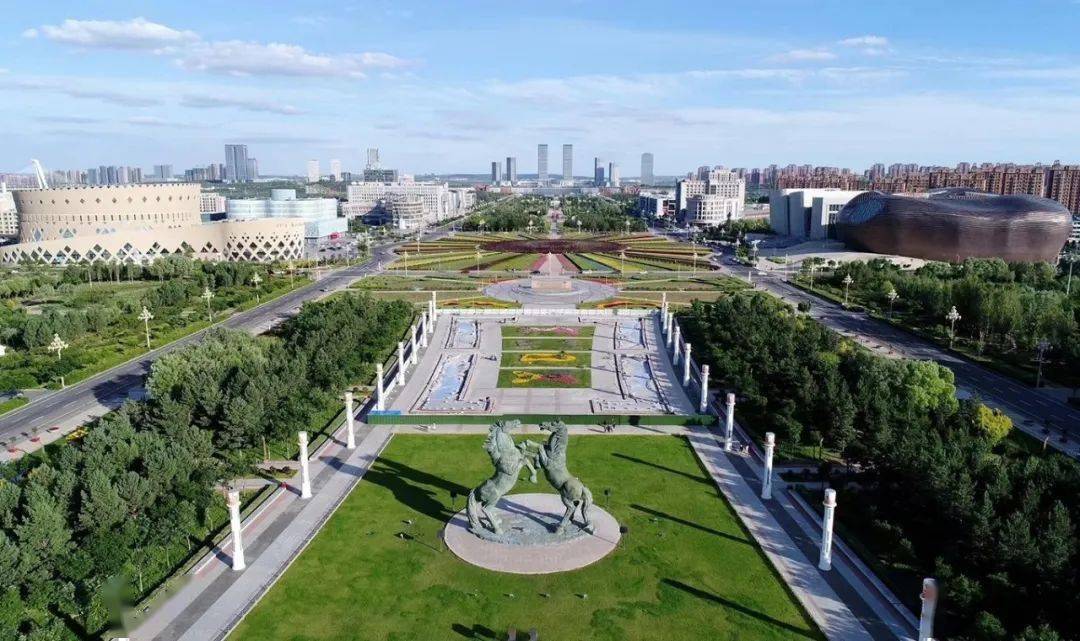 鄂尔多斯，草原之都的崛起与繁荣之路