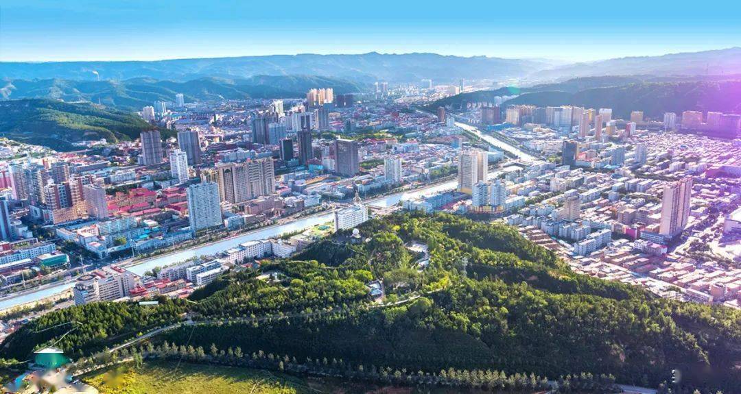 吕梁逆袭记，城市蜕变与学习之旅